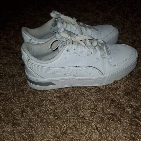 White Puma - Picture 2 of 5